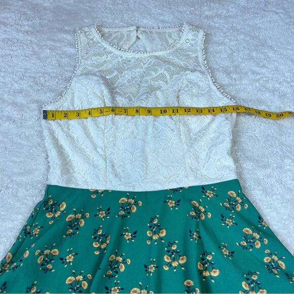 Teeze Me ruffle and lace fit and flare sleeveless dress, size 11/12 - Picture 6 of 8